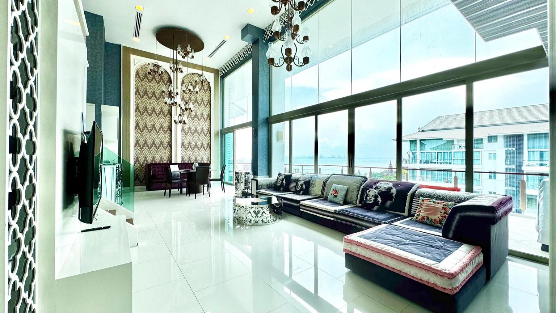 3 Bed Sea View Duplex for Rent in Na Kluea, North Pattaya