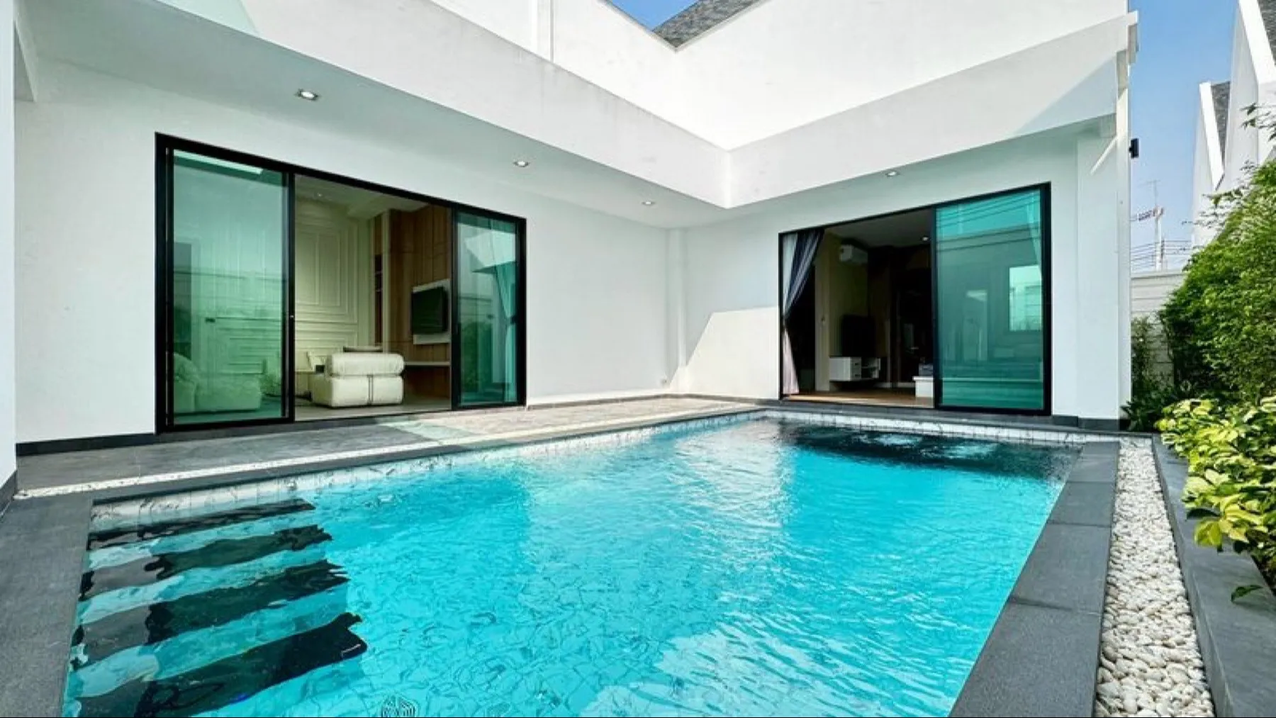 Luxury 3 Bed Nordic Pool Villa in Huai Yai for Rent & Sale