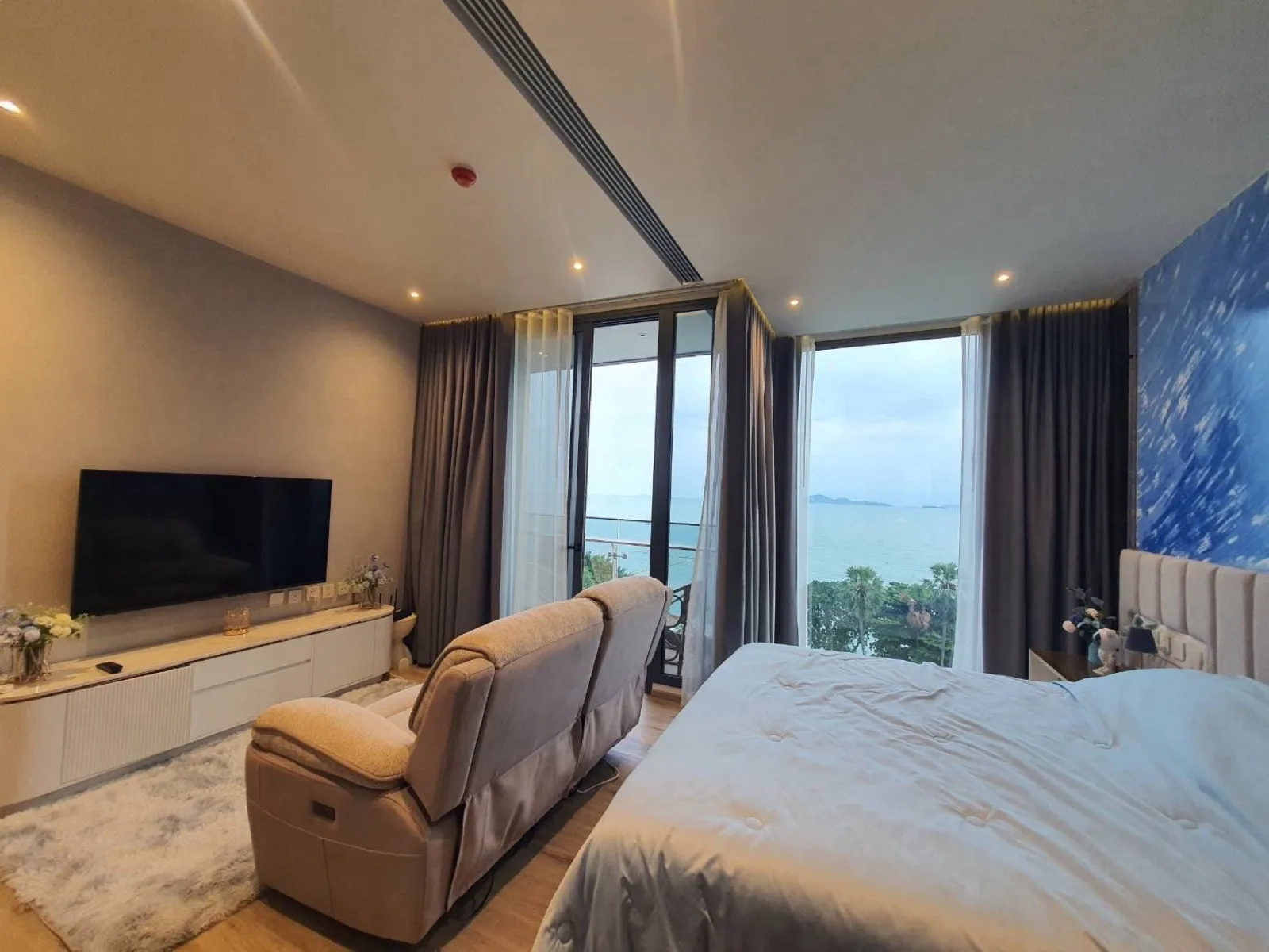 1 Bed in AROM Wongamat for Rent & Sale – Wongamat Beach, North Pattaya