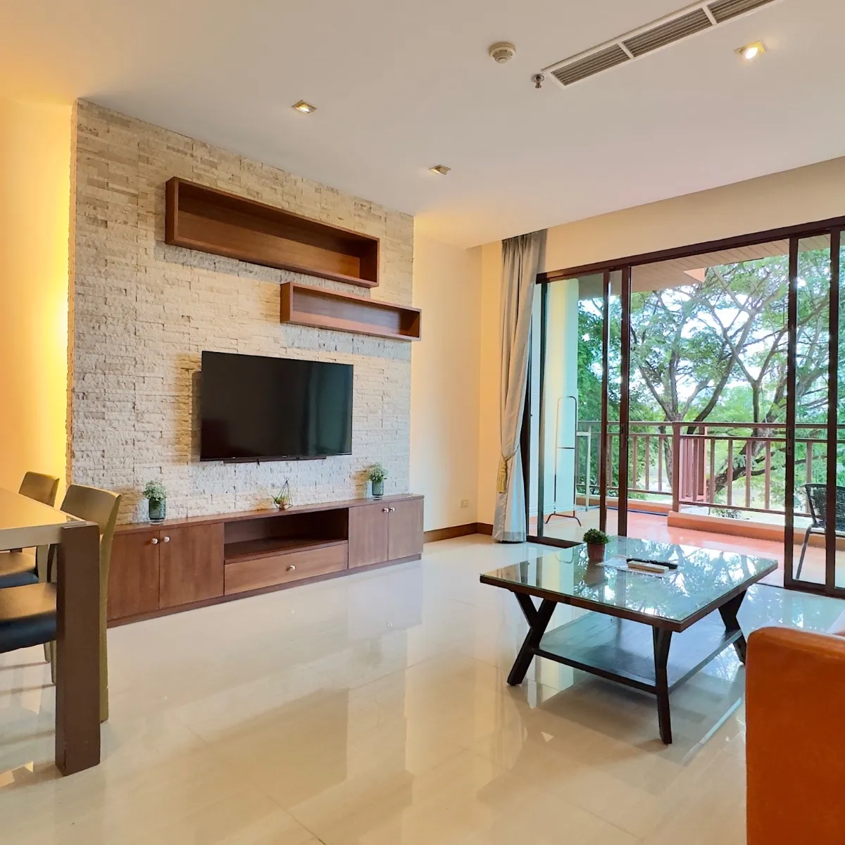 Spacious 2 Bed 120 Sqm Condo | Pattaya City | Rent 30k