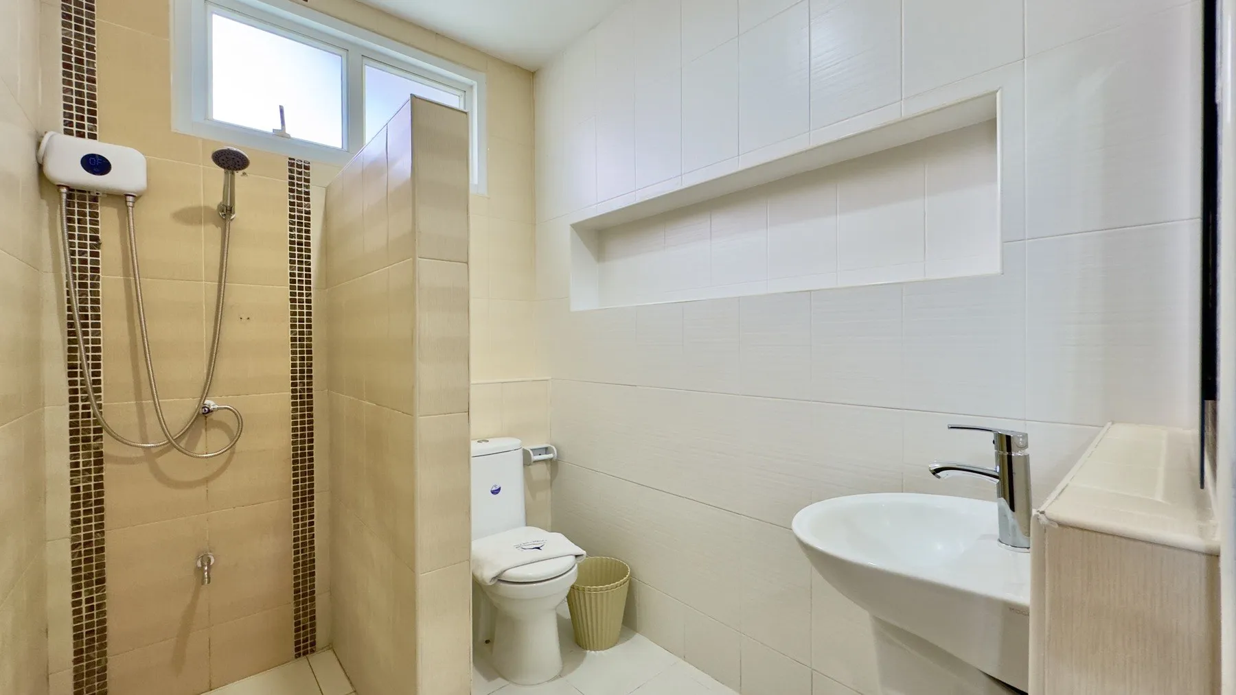 5 Bed Private Villa near Na Jomtien Beach for Sale & Rent — photo 20