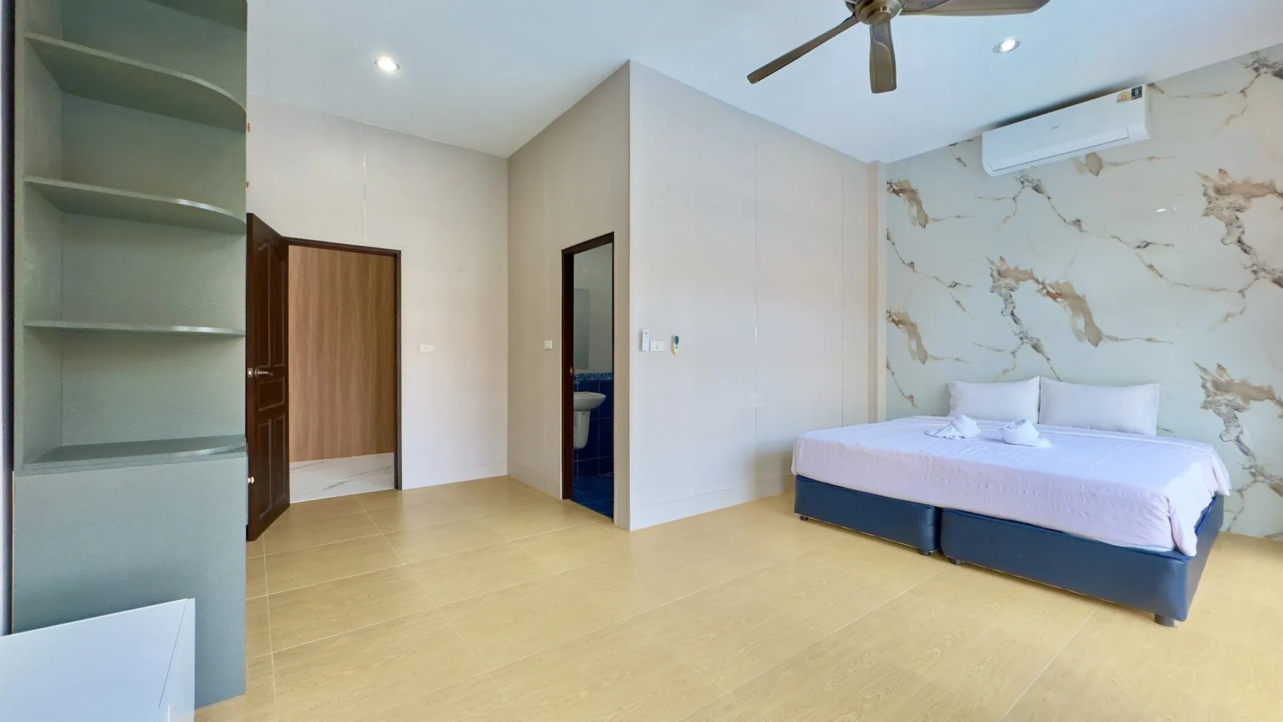 5 Bed Private Villa near Na Jomtien Beach for Sale & Rent — photo 15