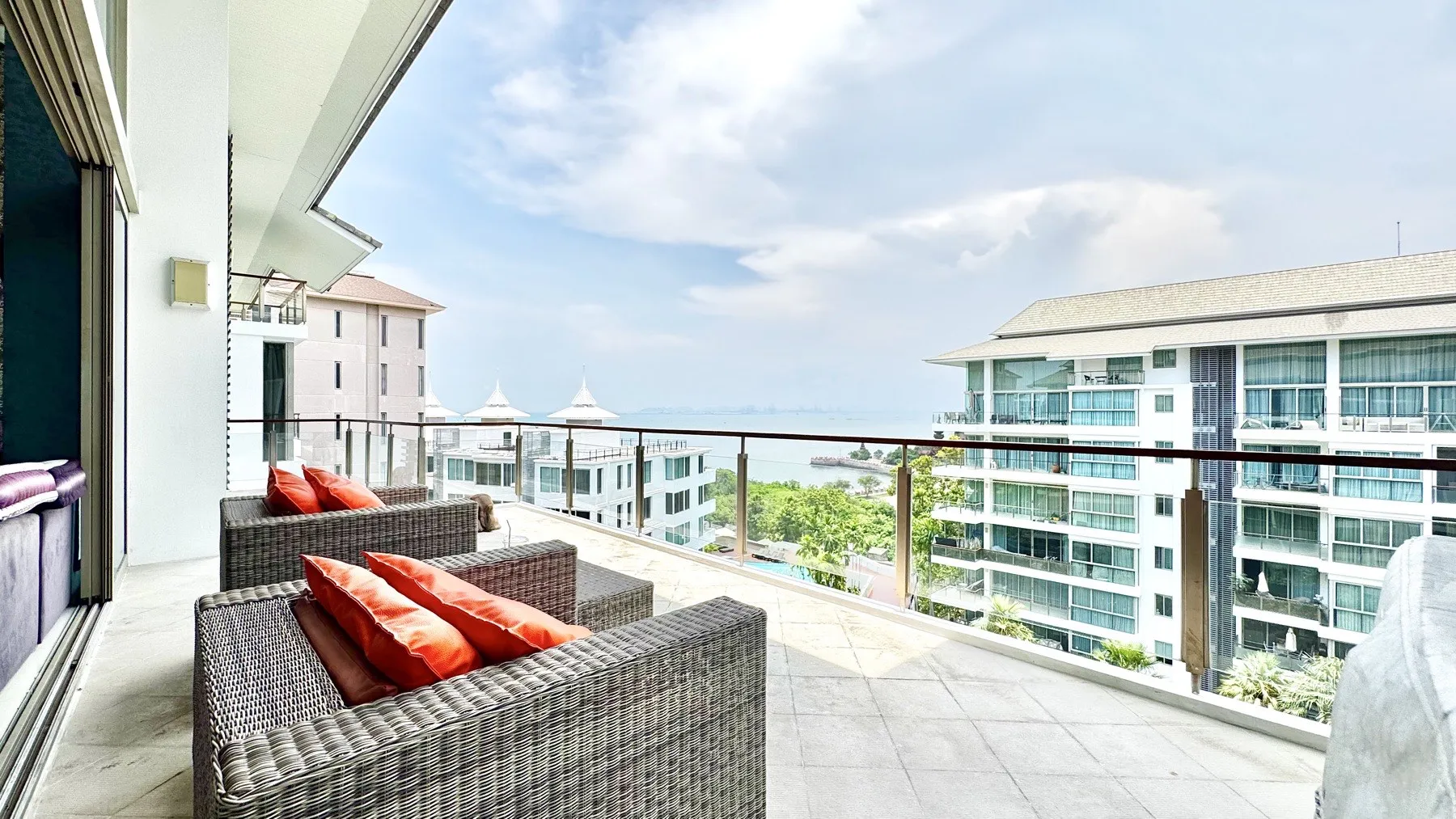 3 Bed Sea View Duplex for Rent in Na Kluea, North Pattaya — photo 5
