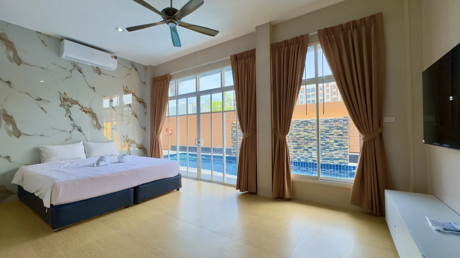 5 Bed Private Villa near Na Jomtien Beach for Sale & Rent — photo 14