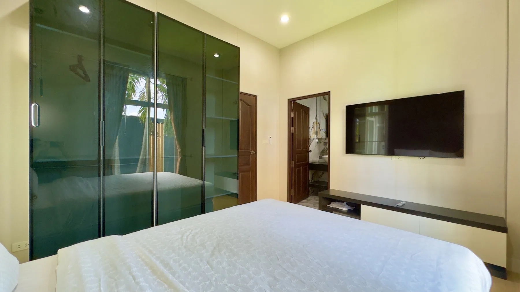 5 Bed Private Villa near Na Jomtien Beach for Sale & Rent — photo 12