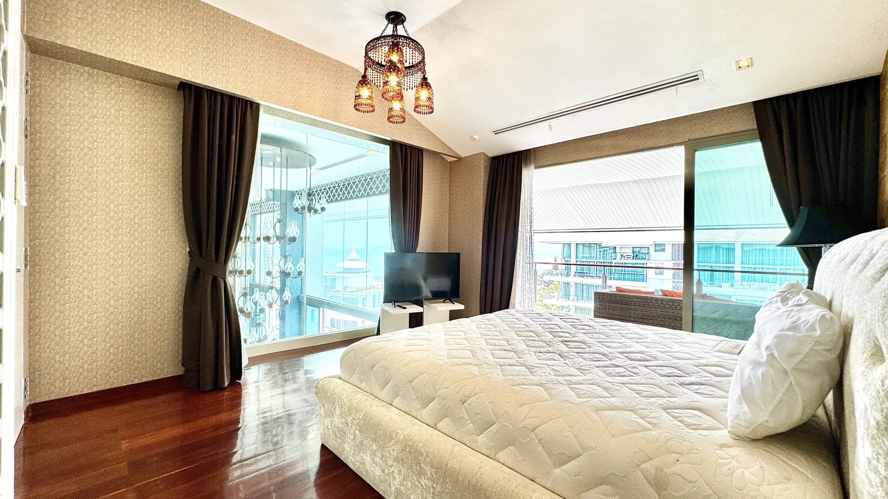3 Bed Sea View Duplex for Rent in Na Kluea, North Pattaya — photo 19