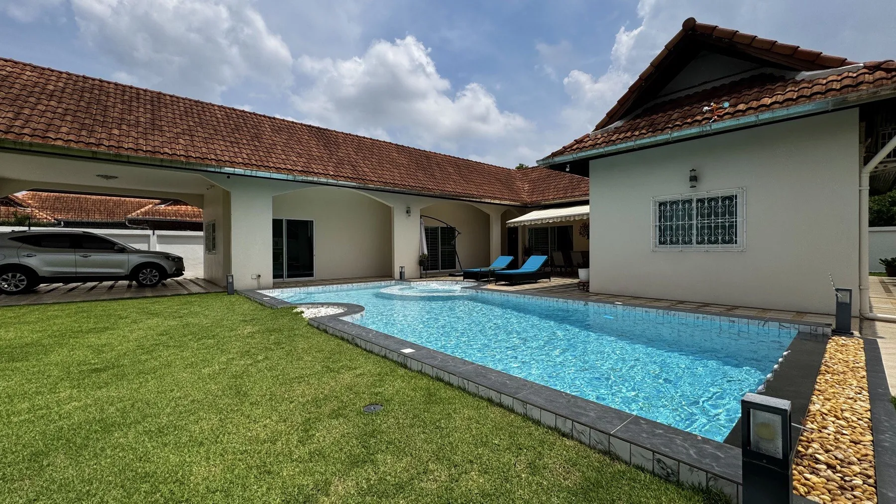 Pet Friendly 4+1 Bedroom Pool Villa on Spacious Land for Sale & Rent near Maprachan Lake Pattaya