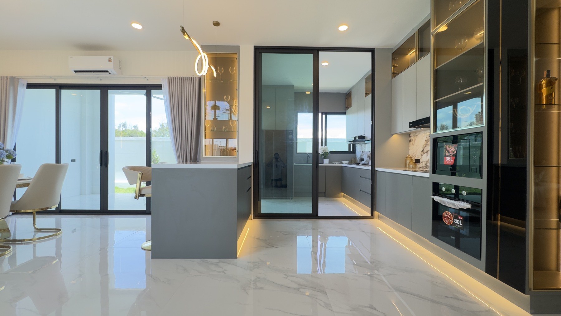 5 Bedroom Luxury Pool Villa Near Maprachan Lake for Rent and Sale — photo 13