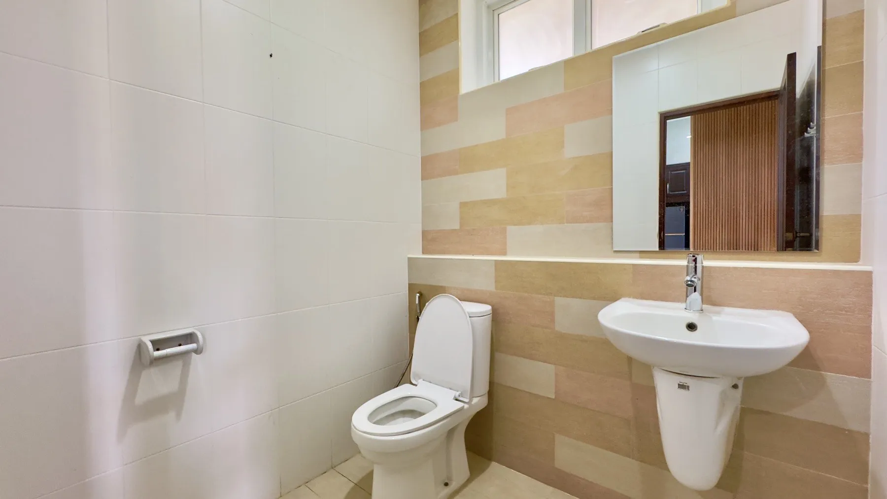 5 Bed Private Villa near Na Jomtien Beach for Sale & Rent — photo 9