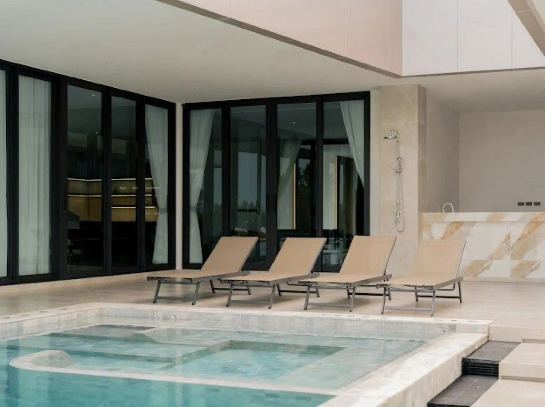 6 Bed Spacious Private Villa near Huai Chak Nok for Rent - Pet Friendly — photo 2