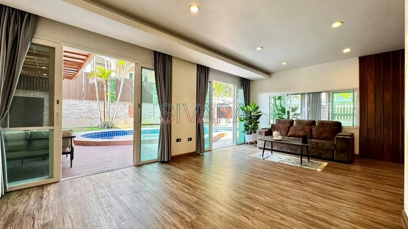 6 Bed Pet Friendly Villa in South Pattaya for Rent — photo 13