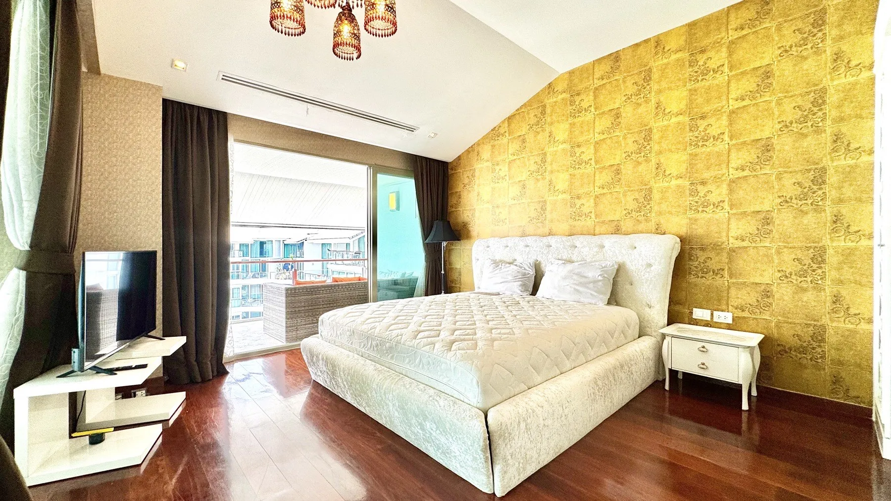 3 Bed Sea View Duplex for Rent in Na Kluea, North Pattaya — photo 17