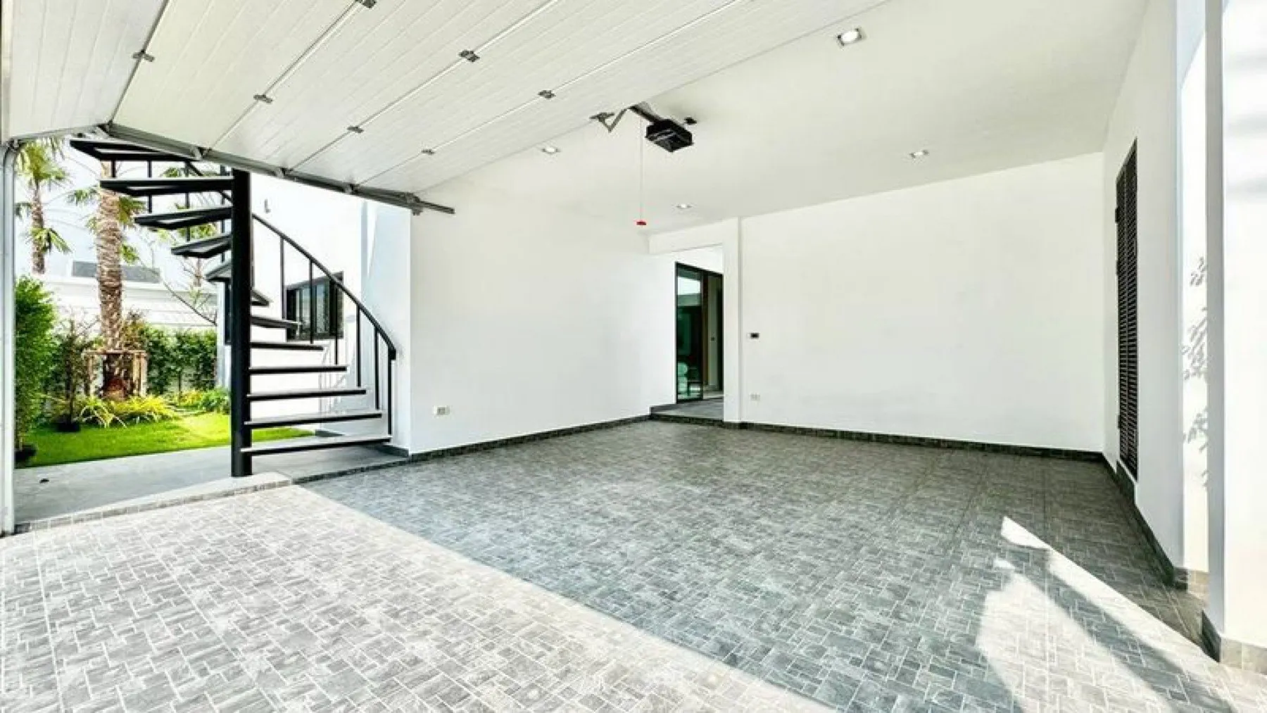 Luxury 3 Bed Nordic Pool Villa in Huai Yai for Rent & Sale — photo 18