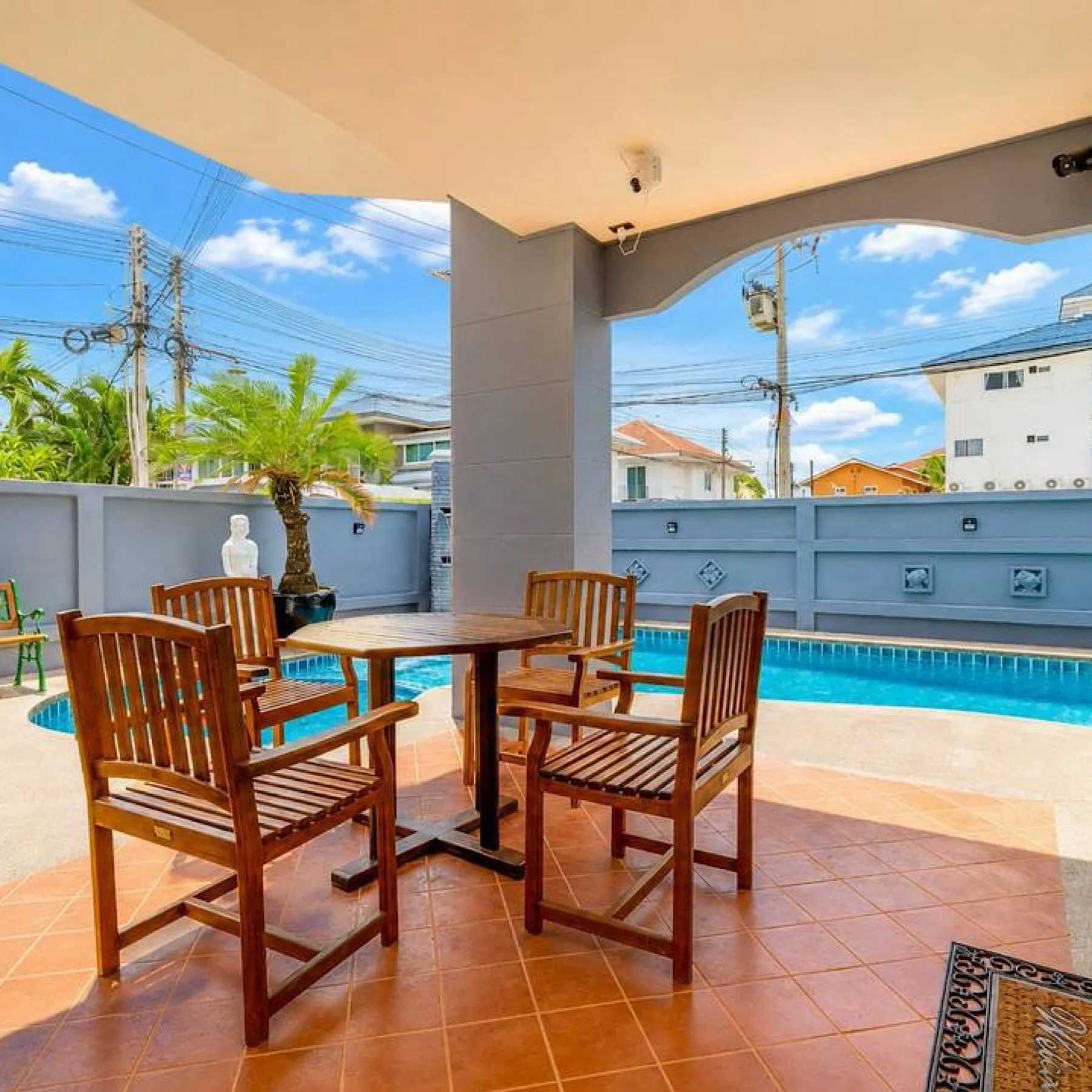 Pet Friendly 5 Bed Villa in South Pattaya for Rent 80K