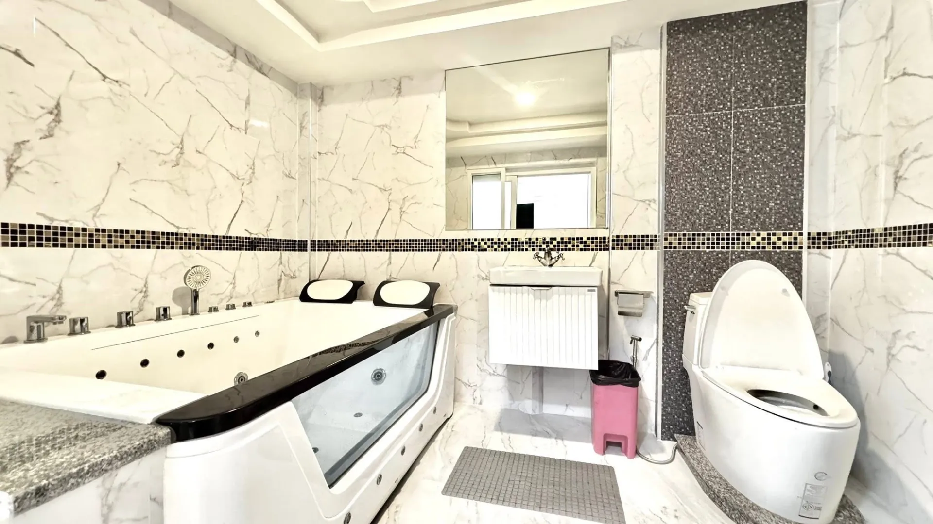 5 BR Luxury Villa in Thabali Village | Sale 32.9 MB | Rent 135k | 120 Sqw — photo 16